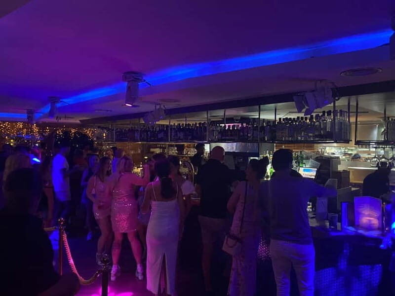 From Marbella, Estepona: Club tour Puerto Banus including transport and drink - FAQs