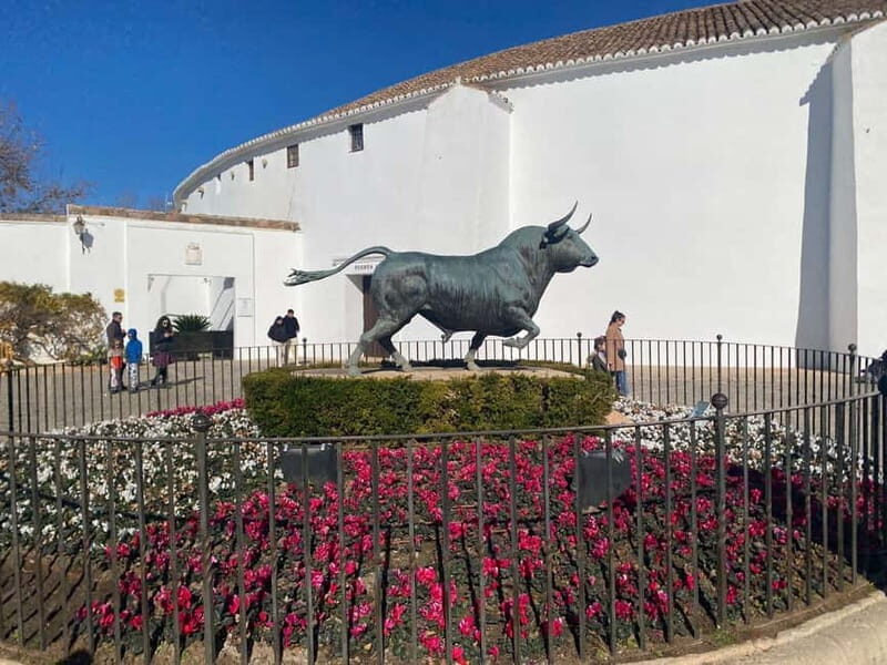 From Marbella: Ronda private tour, café, bullring, tapas, drinks, gift - Shopping, Art, and Local Markets