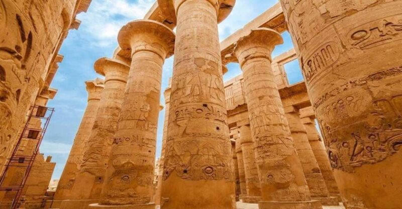 From Marsa Alam: 3 night Nile Cruise with Hot air balloon - Day 2: A Hot Air Balloon and the West Bank Wonders  