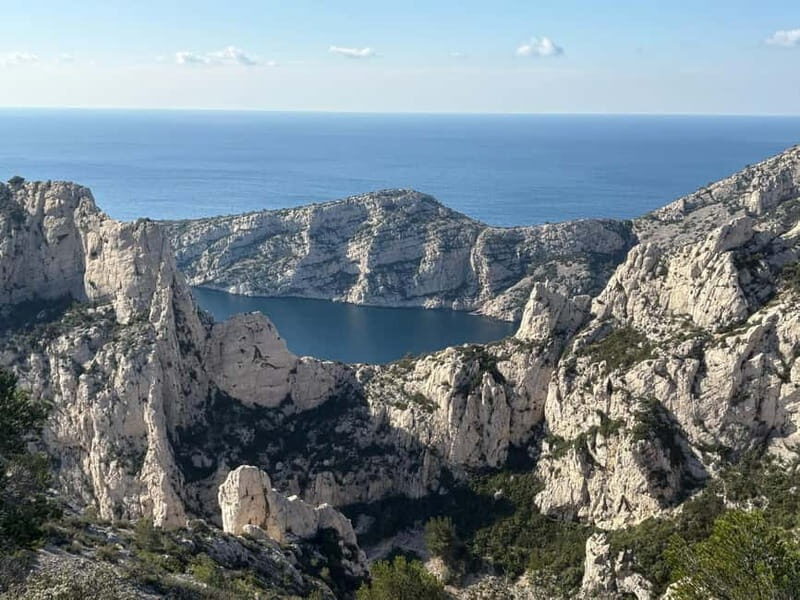 From Marseille: Calanque Guided Tour - The Experience: A Well-Rounded Tour of the Calanques