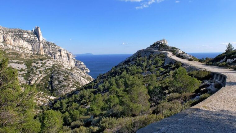 from-marseille-calanques-national-park-guided-hike