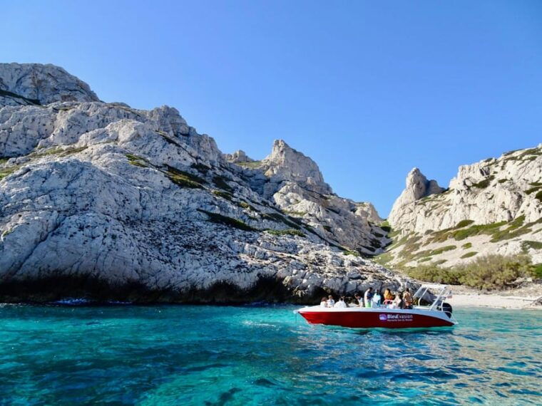 from-marseille-iconic-calanques-boat-tour-with-snorkeling