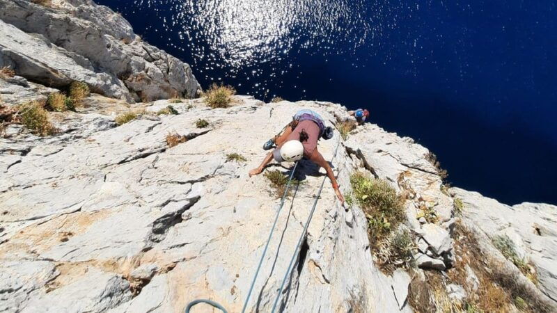 from-masua-climbing-up-pan-di-zucchero