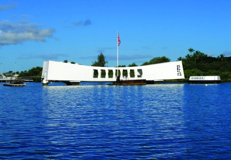 from-maui-kauai-or-kona-pearl-harbor-heroes-deluxe