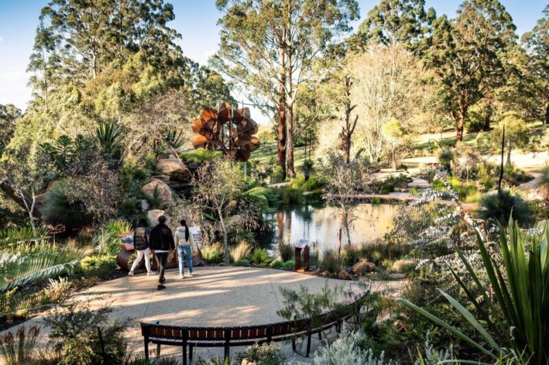 From Melbourne: Dandenong Ranges Private Day Tour - Alfred Nicholas Gardens and Japanese Lake Garden