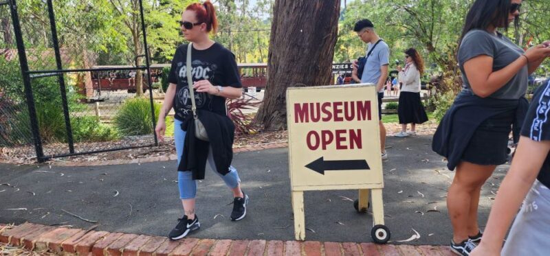 From Melbourne: Puffing Billy Private Tour - Up to 11 pax - Key Points