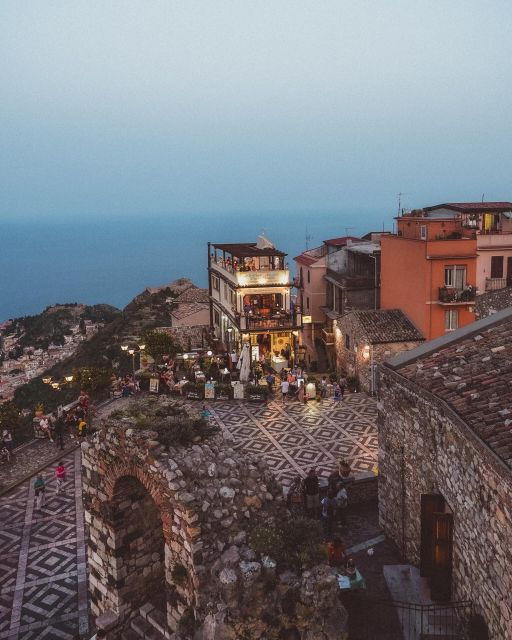 from-messina-to-etna-volcano-naxos-taormina-and-castelmola