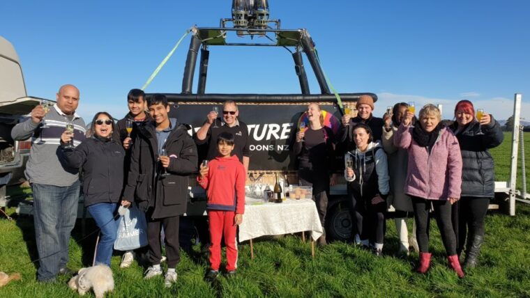 from-methven-hot-air-balloon-flight-in-canterbury-with-wine