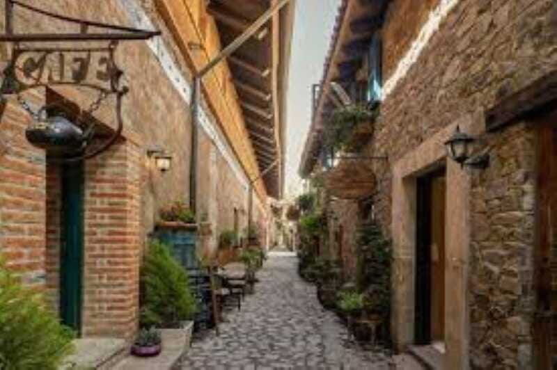 from-mexico-city-picturesque-valquirico-village-day-trip