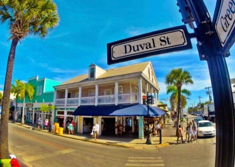 from-miami-day-trip-to-key-west-by-shuttle-bus