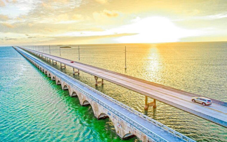 from-miami-day-trip-to-key-west-by-shuttle-bus