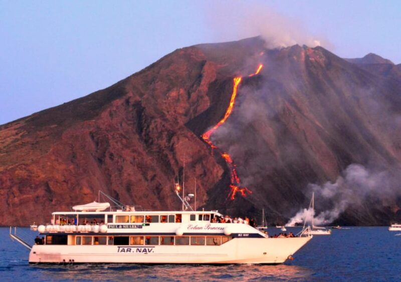 from-milazzo-panarea-stromboli-boat-trip