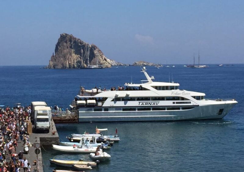 from-milazzo-panarea-stromboli-boat-trip