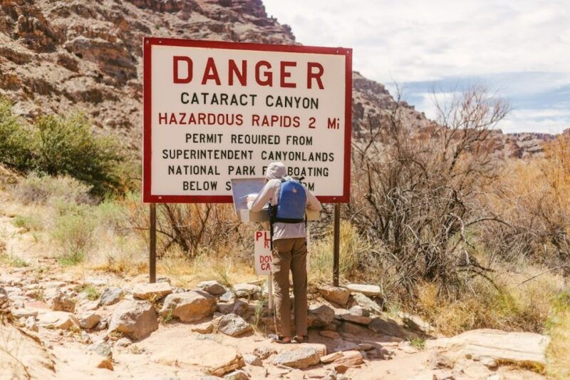 from-moab-cataract-canyon-4-day-guided-tour-by-raft-and-van