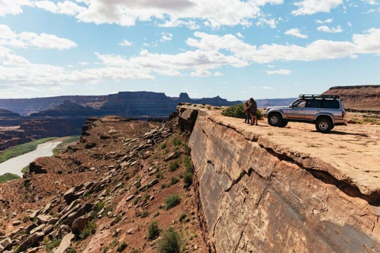 from-moab-sky-district-canyonlands-national-park-4x4-tour