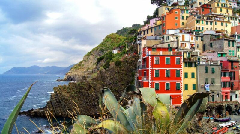 from-montecatini-private-cinque-terre-tour-with-pisa