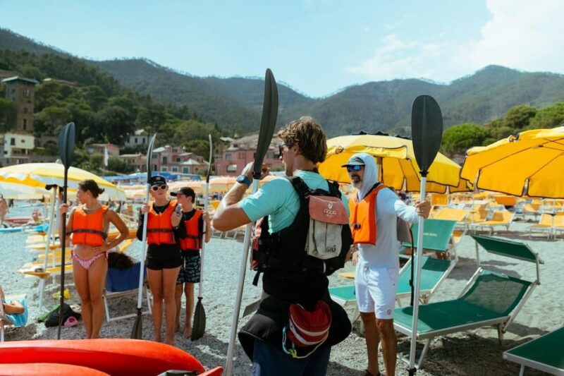 from-monterosso-to-vernazza-guided-cinque-terre-kayak-tour