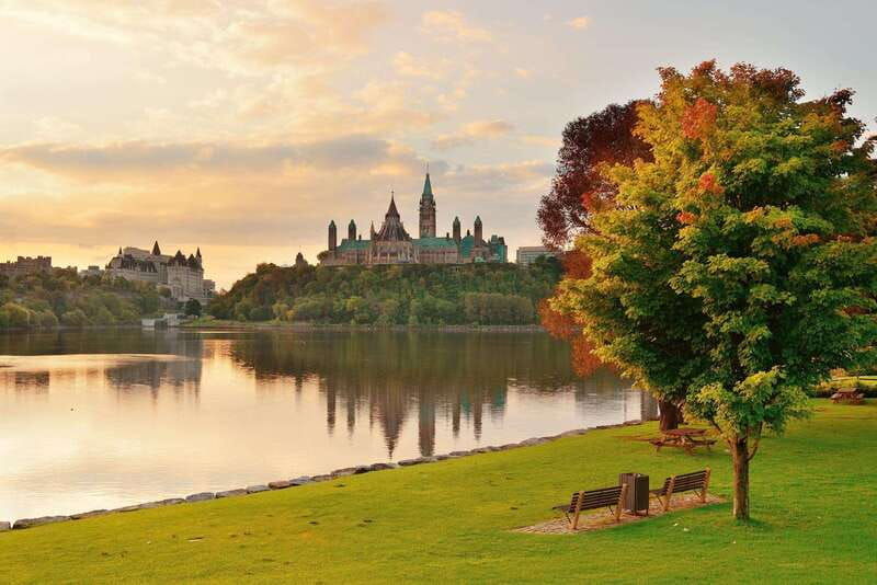 from-montreal-ottawa-with-private-guide-and-pickup