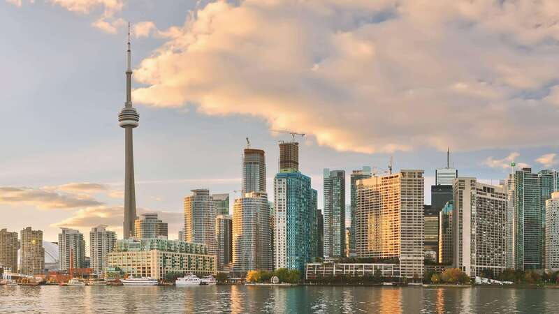 from-montreal-toronto-niagara-falls-1000-islands-tour-2