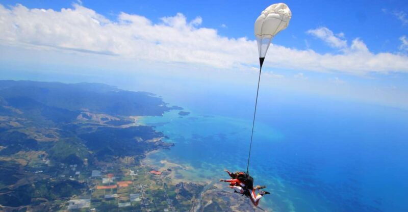 from-motueka-abel-tasman-tandem-skydive-experience