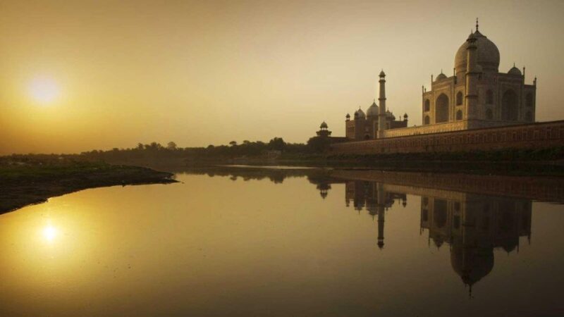 From Mumbai: Agra Sightseeing with Taj Mahal Sunrise - Practical Considerations and Tips