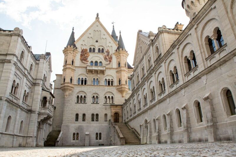 from-munich-neuschwanstein-castle-full-day-trip-by-van