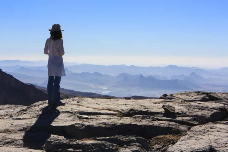 From Muscat: Nizwa and Jebel Shams Day Trip - Key Points