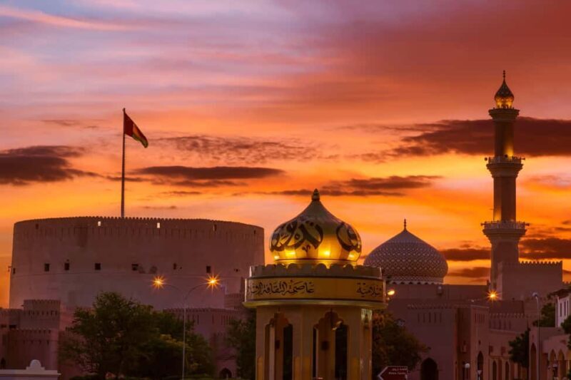 From Muscat: Nizwa Guided Tour with Optional Overnight Stay - Key Points