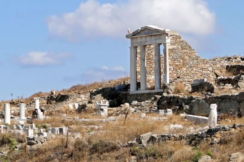 from-mykonos-new-port-delos-guided-tour