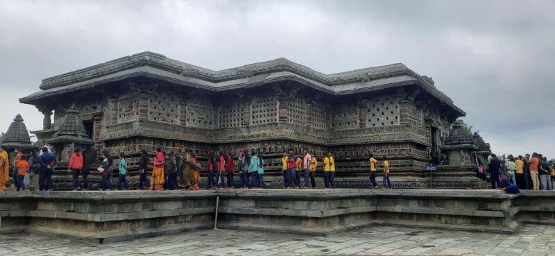 From Mysore: Belur, Halebidu, and Shravanabelagola Day Trip - Detailed Breakdown of the Itinerary