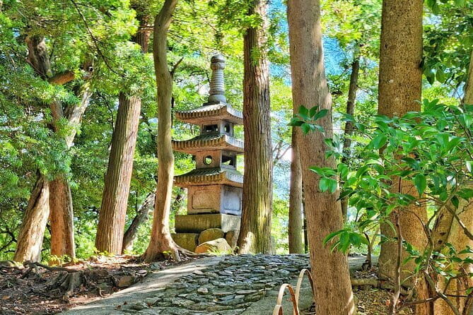 From Nagoya: Castles and Canals in Hikone and Omi Hachiman - Serene Beauty at Genkyu-en Garden