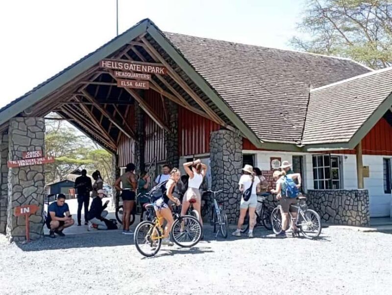 From Nairobi: 2-Day Naivasha Safari with Accommodation - What’s Included and What to Expect