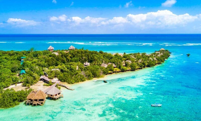 From Nairobi: 3-Day Diani Beach Tour with Accommodation - An In-Depth Look at the 3-Day Diani Beach Tour