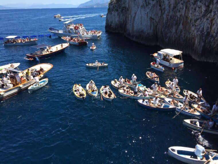 from-naples-blue-grotto-and-capri-trip