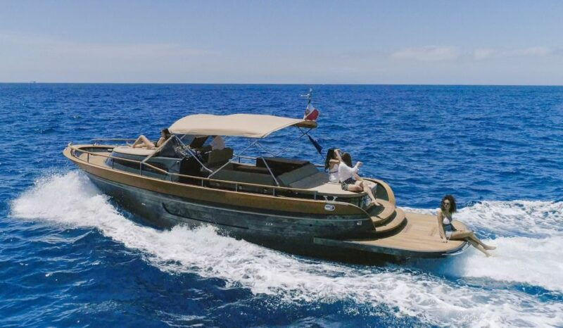 from-naples-boat-tour-to-capri-island-with-aperitiv