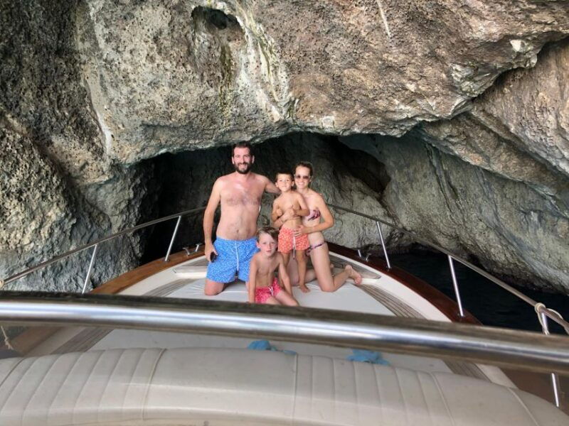 from-naples-boat-tour-to-capri-island-with-aperitiv