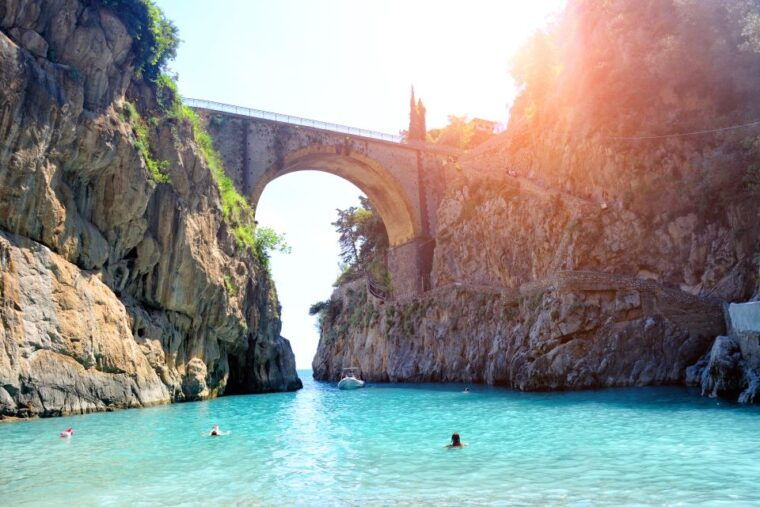 from-naples-boat-tour-to-capri-island-with-aperitiv