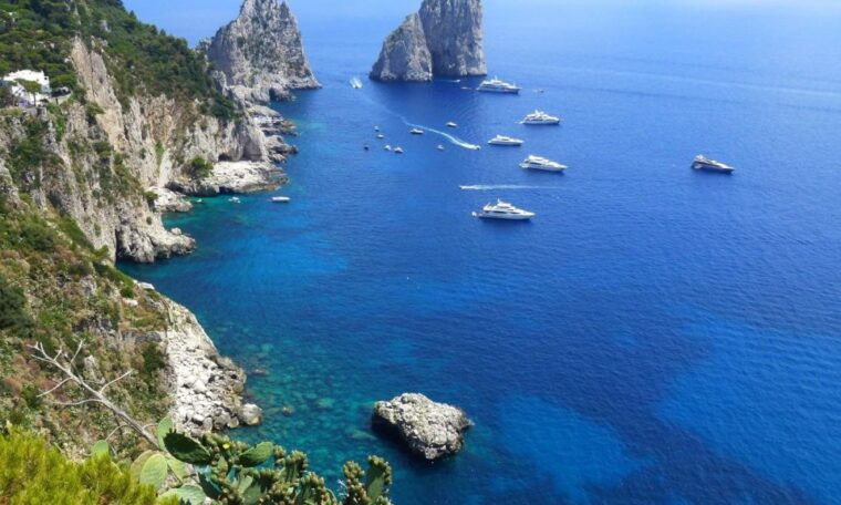 from-naples-capri-boat-tour-with-island-stop-and-snorkeling