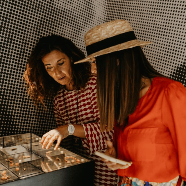 from-naples-guided-walking-tour-of-pompeii-with-entrance-ticket-and-train