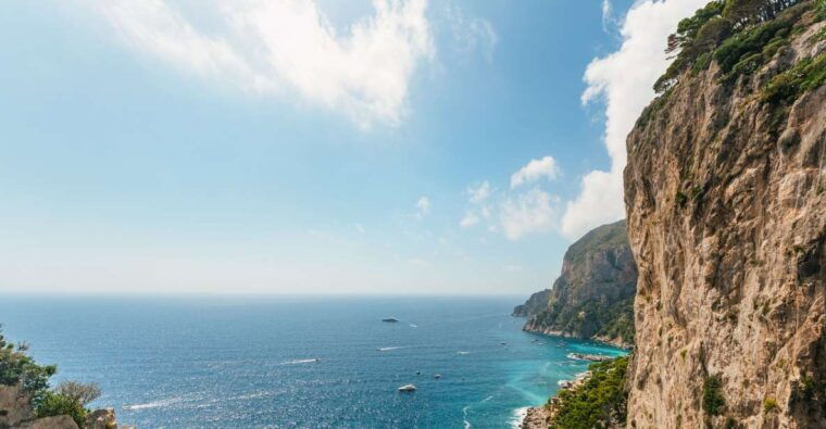 from-naples-gulf-of-naples-capri-sightseeing-boat-tour