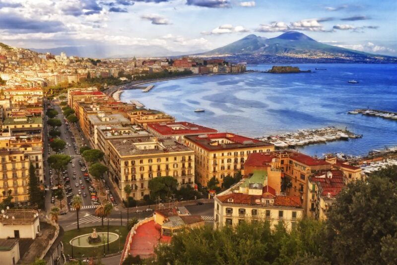 from-naples-half-day-city-walking-bus-tour-gulf-of-naples