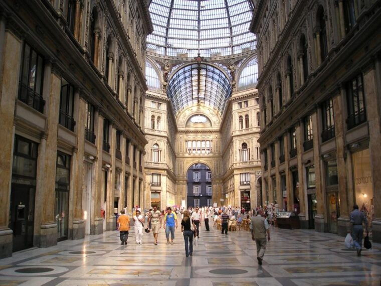 from-naples-half-day-city-walking-bus-tour-gulf-of-naples