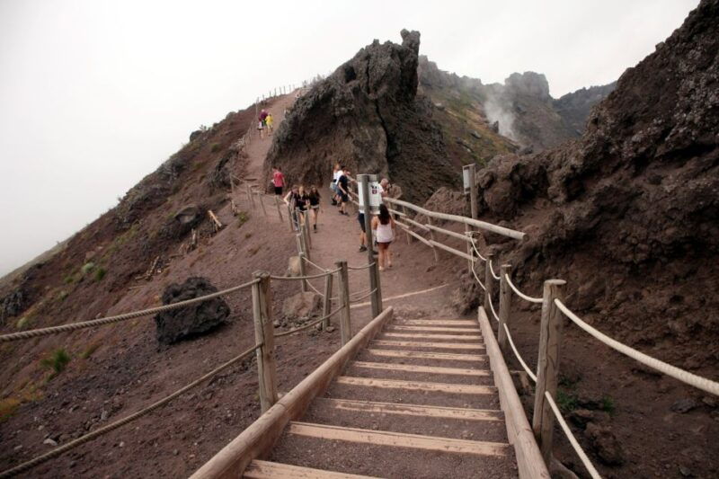 from-naples-herculaneum-mount-vesuvius-pompeii-day-trip