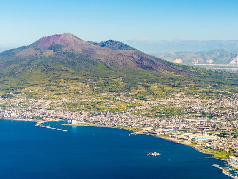 from-naples-herculaneum-vesuvius-and-pompeii-trip