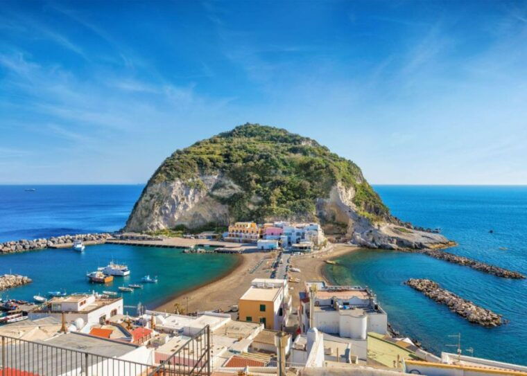 from-naples-ischiaprocida-private-boat-exclusive-tour