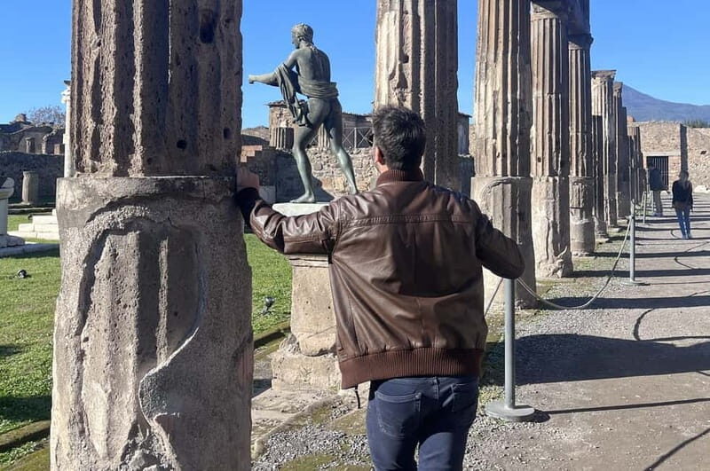 From Naples: Pompeii and Matera Day Trip with Transfer - Key Points