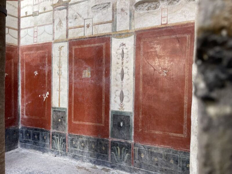from-naples-pompeii-guided-tour-with-skip-the-line-tickets