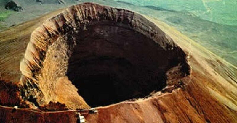 from-naples-pompeii-ruins-and-vesuvius-transfer-by-bus