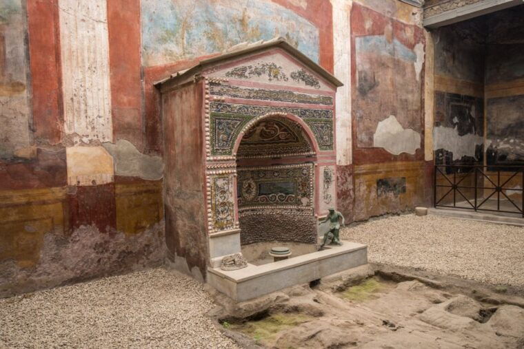 from-naples-pompeii-skip-the-line-guided-tour
