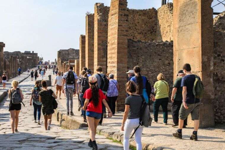 from-naples-pompeii-skip-the-line-guided-tour